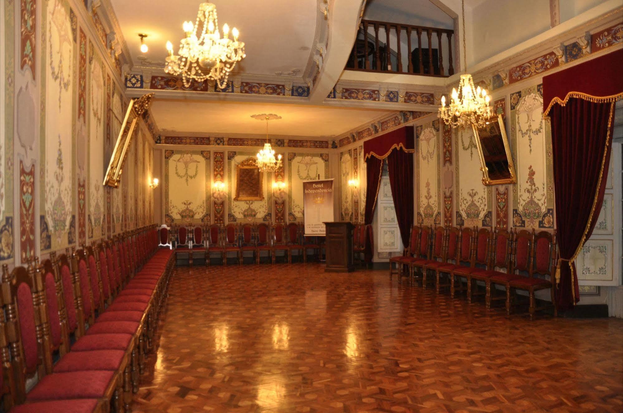 Hotel Independencia سوكر المظهر الخارجي الصورة